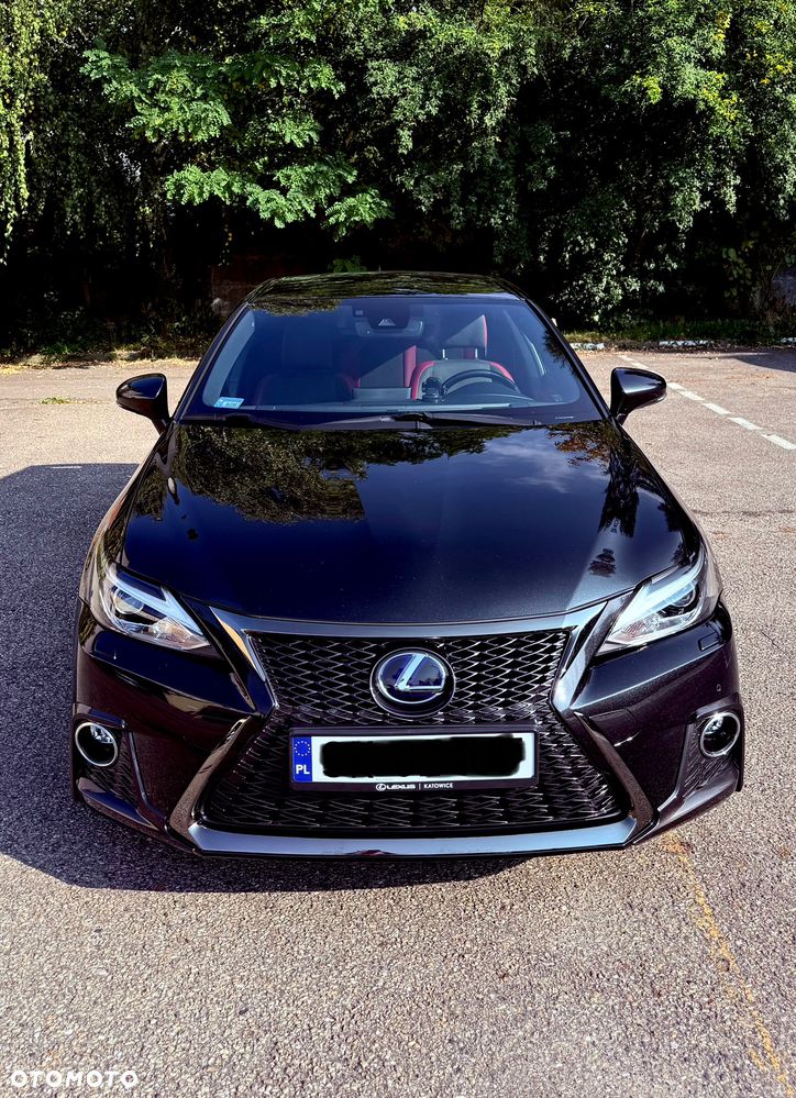 Lexus CT 200h F Sport - 1