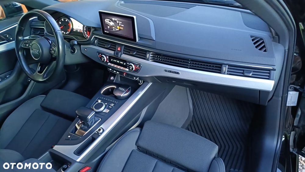 Audi A4 Avant 2.0 TDI Quattro S tronic - 25