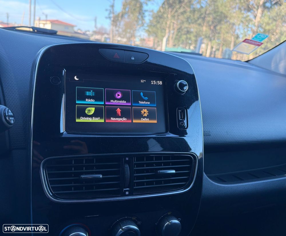 Renault Clio 0.9 TCe Limited Bi-Fuel - 10