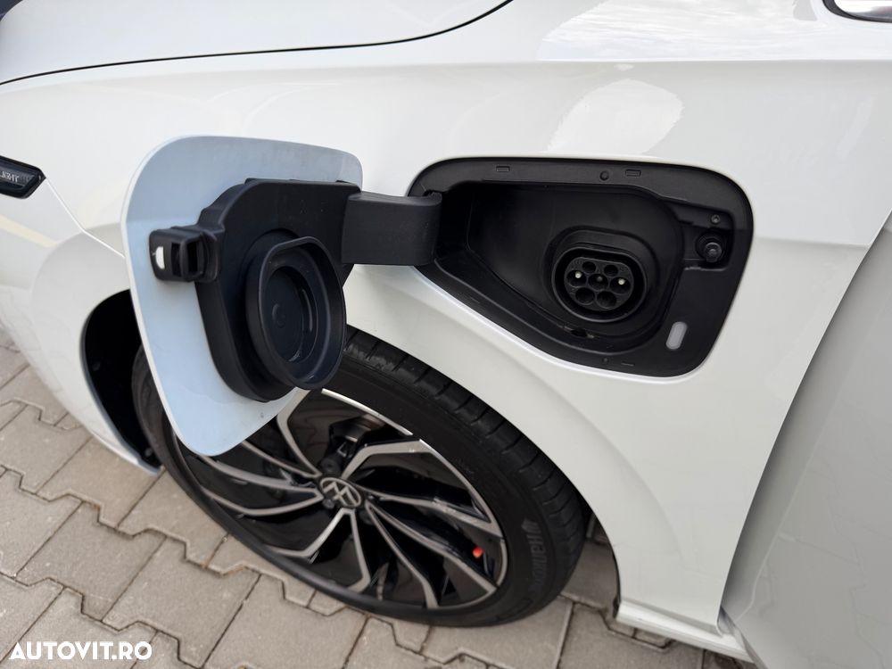 Volkswagen Golf 1.4 eHybrid OPF DSG Style - 30