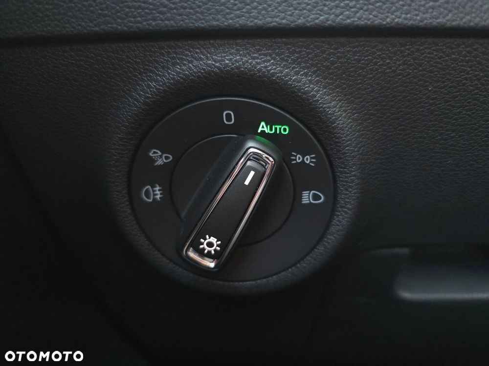 Skoda Karoq 1.5 TSI ACT 4x2 Style DSG - 11