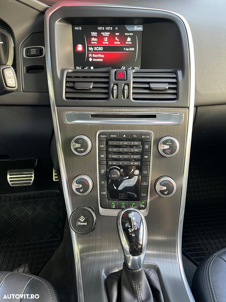 Volvo XC 60 D4 Geartronic Summum - 16