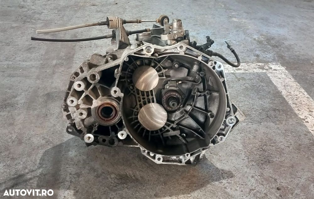 CUTIE VITEZE MANUALA 1.6 D OPEL ZAFIRA C  6TR. - 1