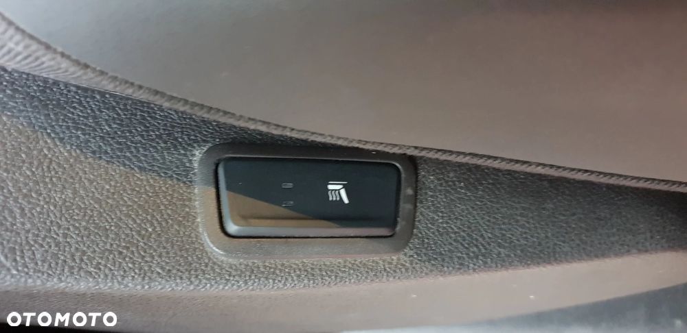 Renault Espace 1.6 dCi Energy Initiale Paris EDC - 16