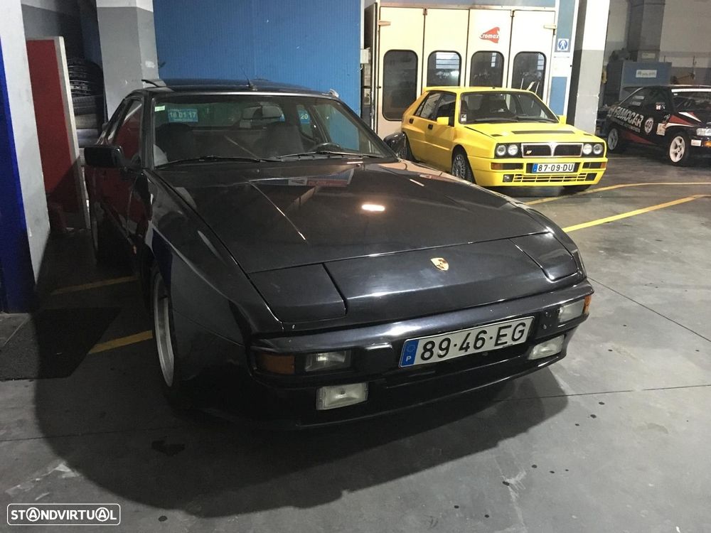 Porsche 944 - 1