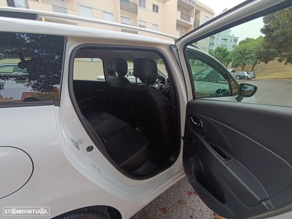 Renault Clio Sport Tourer 1.5 dCi Dynamique S - 22