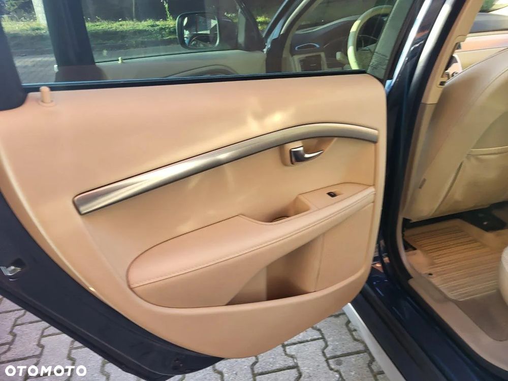 Volvo XC 70 D5 AWD Dynamic Summum - 14