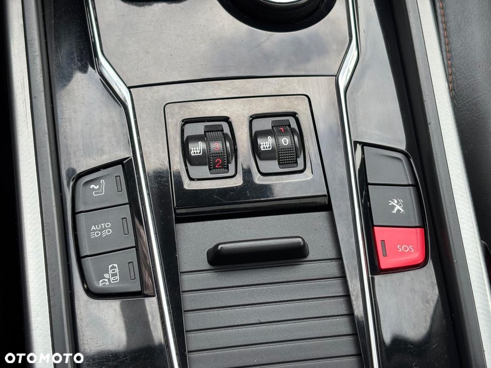 Peugeot 508 RXH 2.0 HDi HYbrid4 - 30