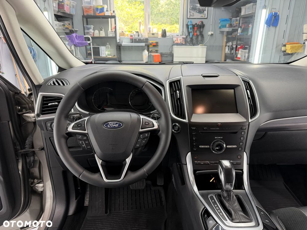 Ford S-Max 2.0 TDCi Titanium PowerShift - 15