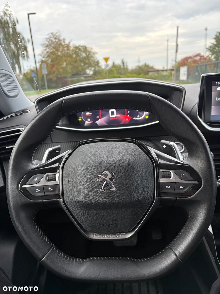 Peugeot 2008 PureTech 130 EAT8 Allure - 21