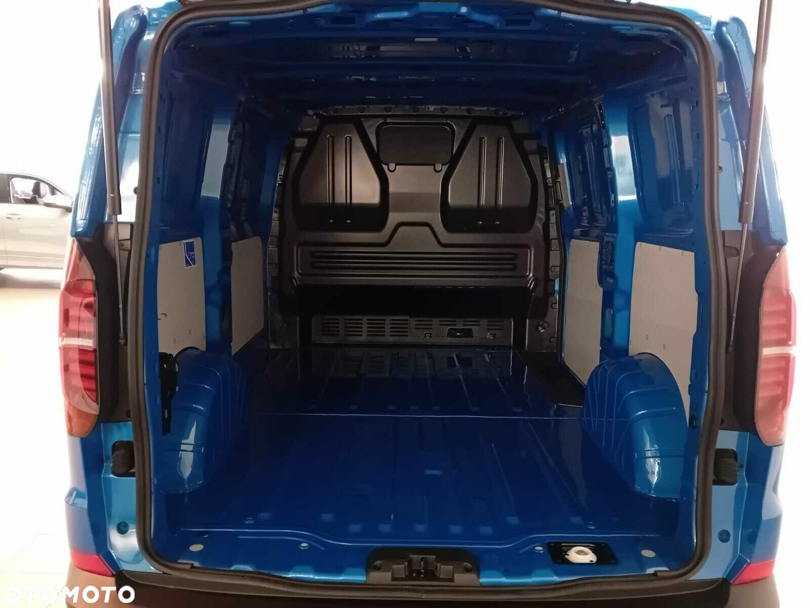 Volkswagen Transporter - 7