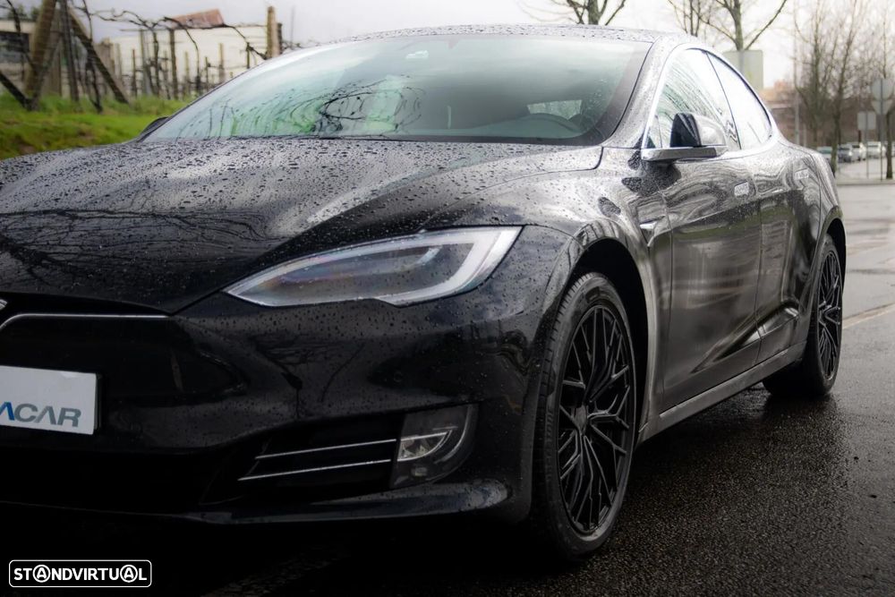 Tesla Model S 100D - 11
