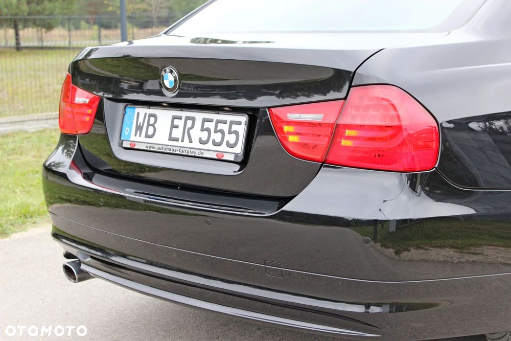 BMW Seria 3 318i Edition Lifestyle - 14