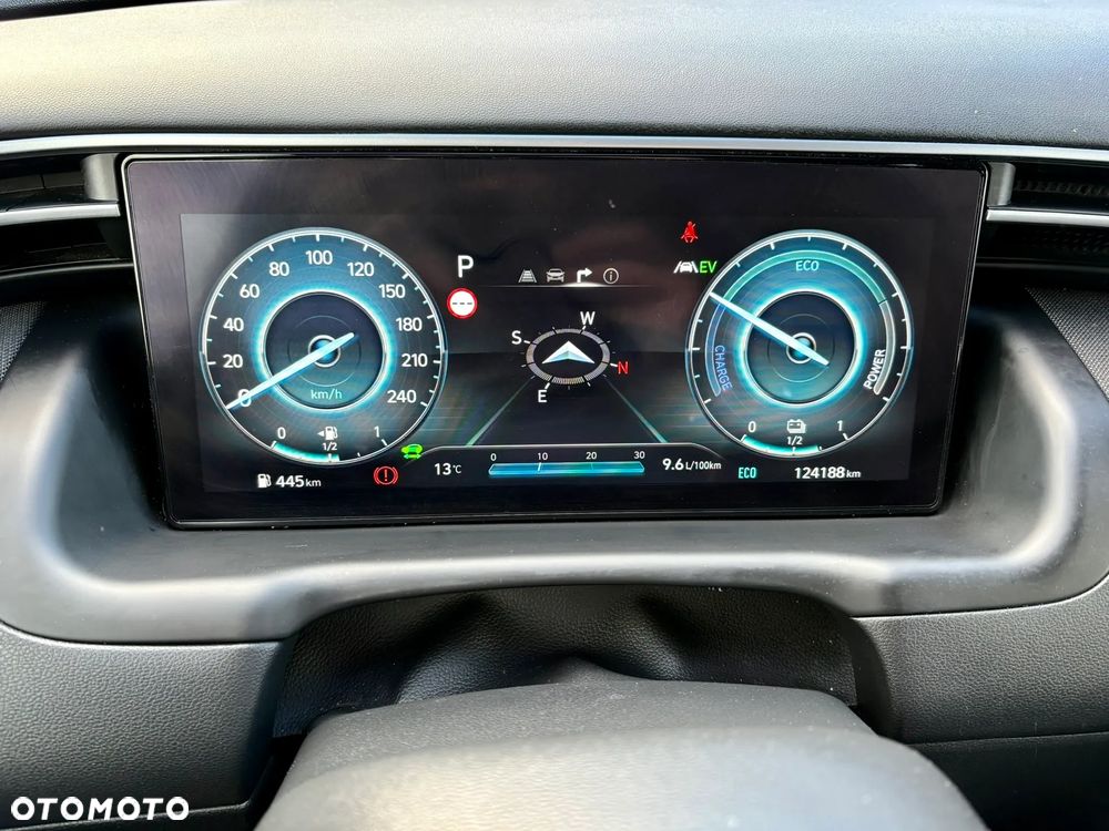 Hyundai Tucson 1.6 T-GDi HEV Executive 4WD - 22