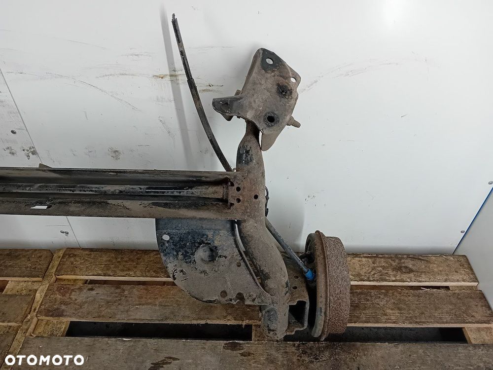 BELKA ZAWIESZENIA, OŚ TYŁ  DACIA SANDERO I 1.2 16V BENZYNA HATCHBACK - 2