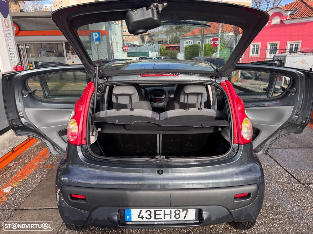 Peugeot 107 1.0 Trendy 2 Tronic - 14