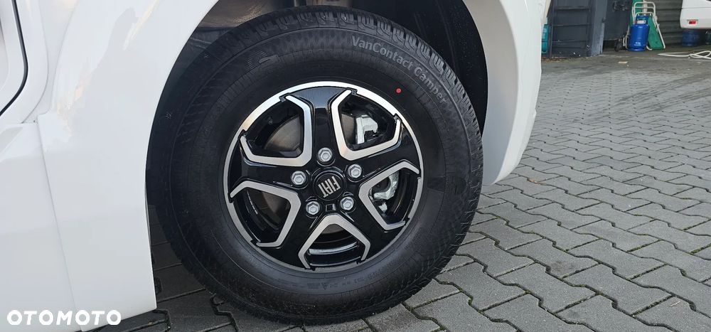 McLOUIS NEVIS 879G - 31