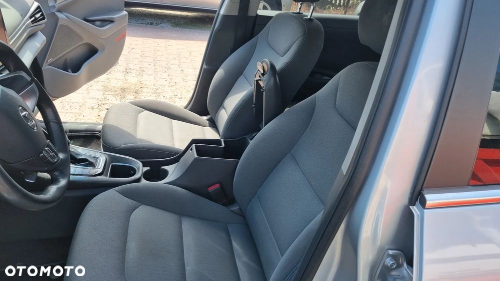Hyundai IONIQ 1.6 GDI Advantage - 32