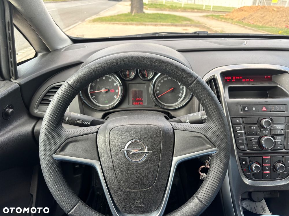 Opel Astra 1.6 Essentia - 5