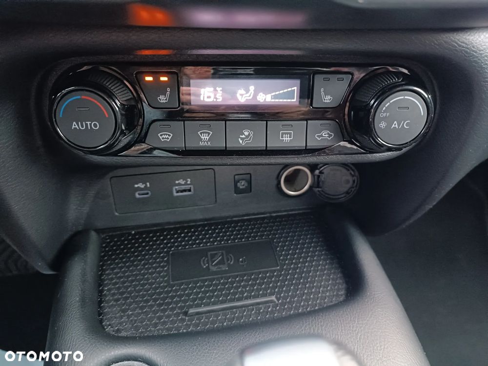 Nissan Juke 1.0 DIG-T N-Connecta DCT - 16