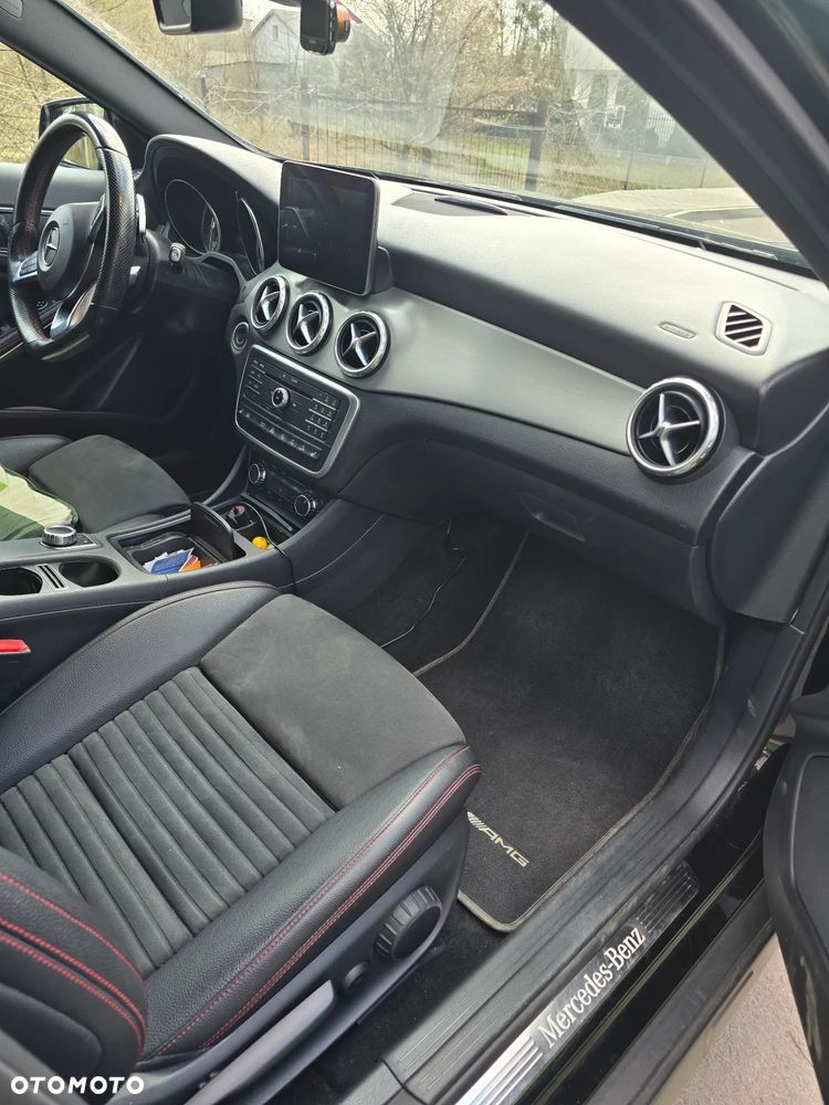 Mercedes-Benz GLA 200 d 7G-DCT AMG Line - 5