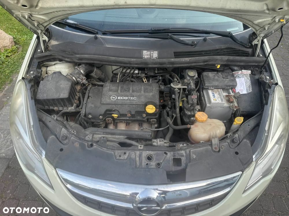 Opel Corsa 1.2 16V Cosmo - 13