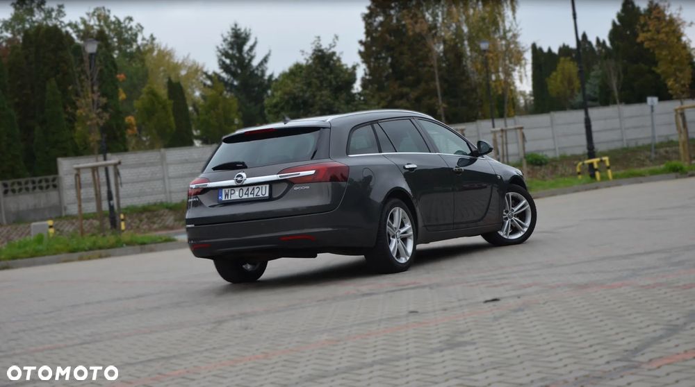 Opel Insignia - 11