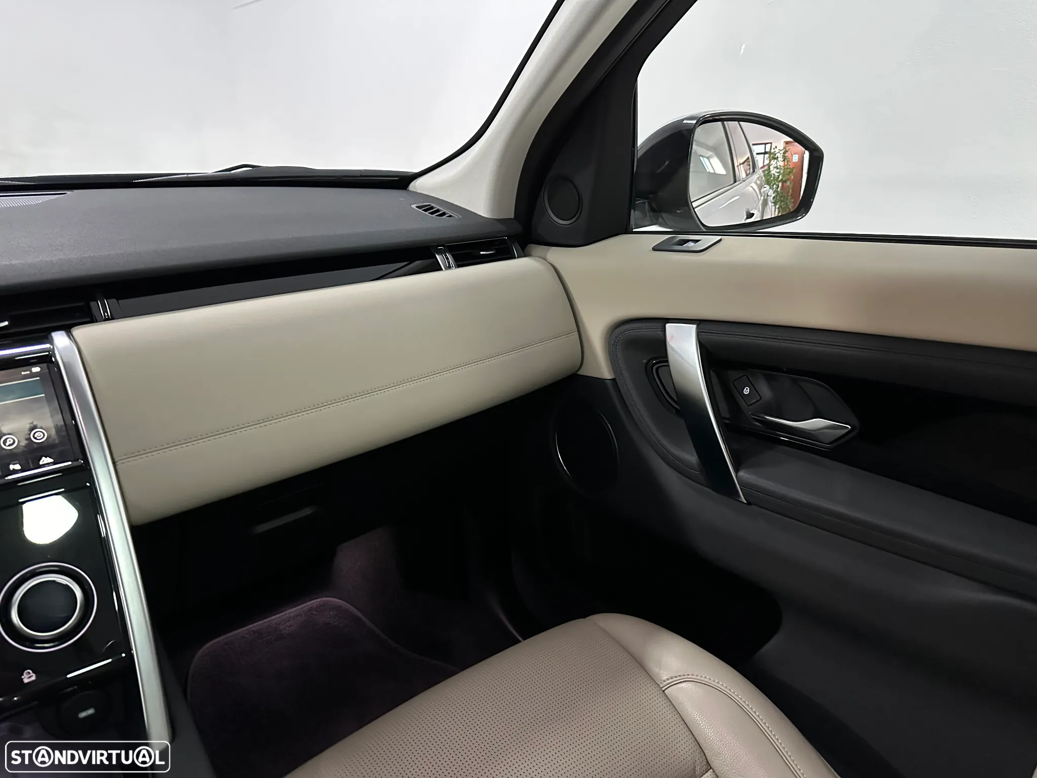 Land Rover Discovery Sport 2.0 D AWD S - 14