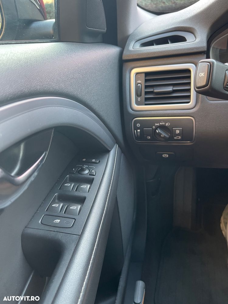 Volvo V70 D4 Geartronic Momentum - 11