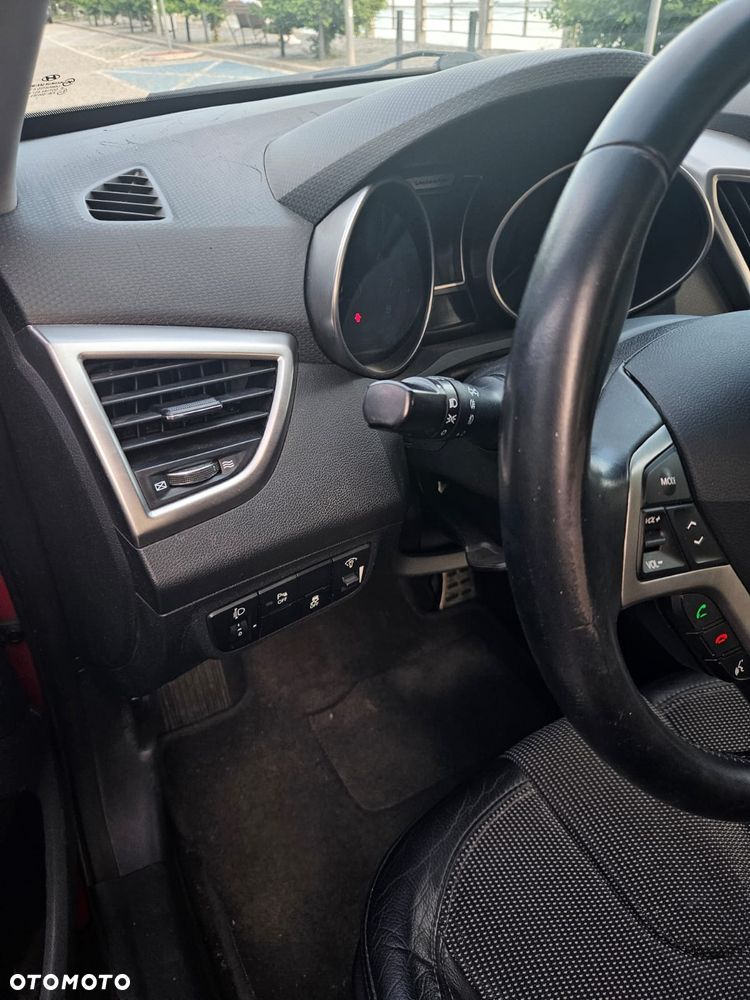 Hyundai Veloster 1.6 Premium - 15