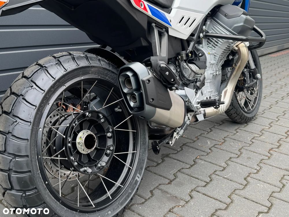 Moto Guzzi Stelvio - 6