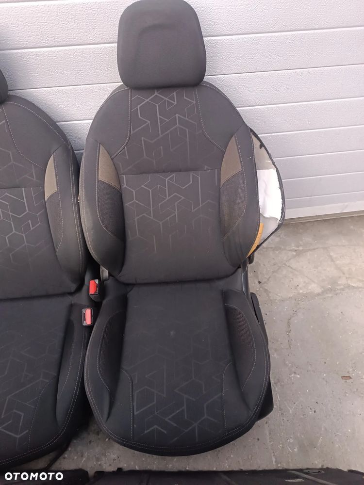 FOTELE PRZÓD TYŁ WNĘTRZE PEUGEOT 2008 I - 3