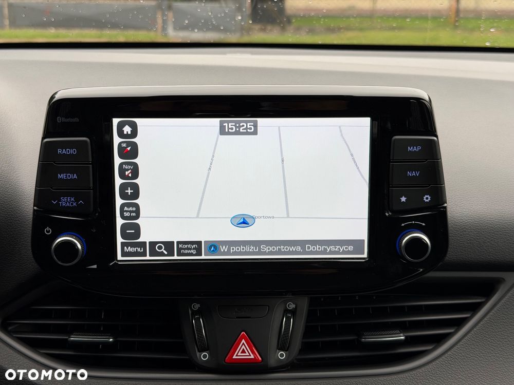 Hyundai i30 1.4 Trend - 14