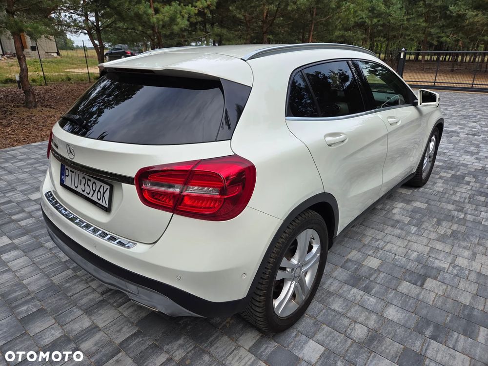 Mercedes-Benz GLA - 7