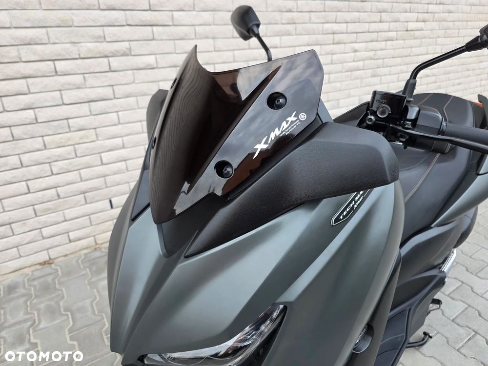 Yamaha X-max - 18