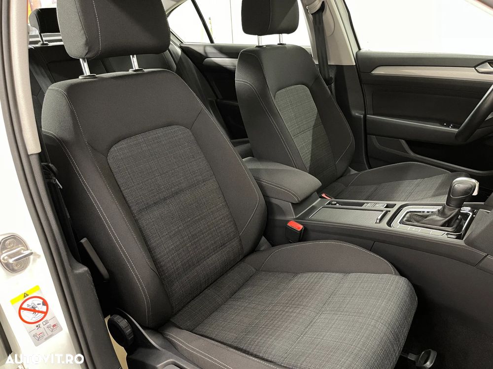 Volkswagen Passat 2.0 TDI DSG Comfortline - 9