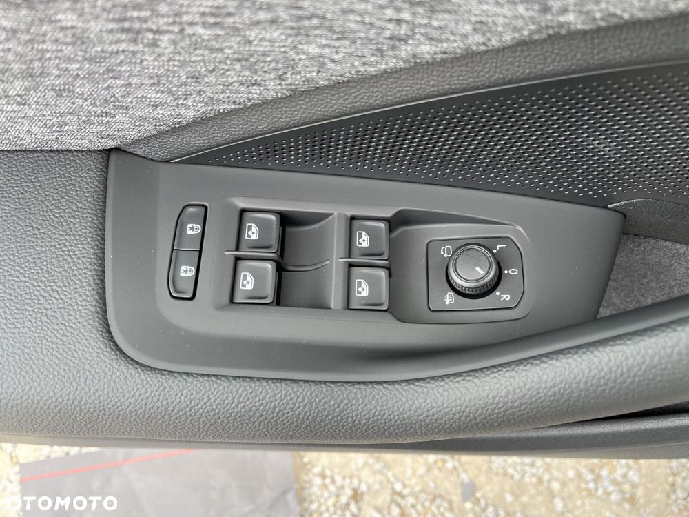 Skoda Superb 2.0 TDI SCR 4x4 Edition 130 DSG - 26