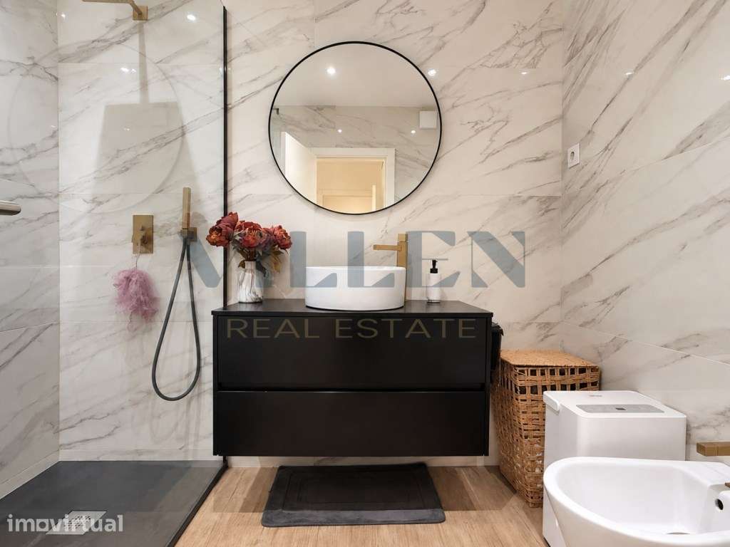 Apartamento T2 Totalmente Remodelado em Silva Escura | EXCLUSIVO! - Grande imagem: 4/22