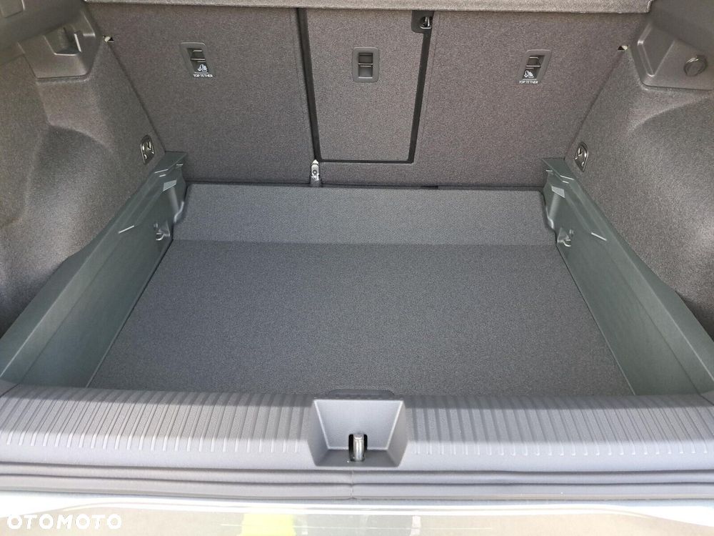 Volkswagen T-Roc - 18
