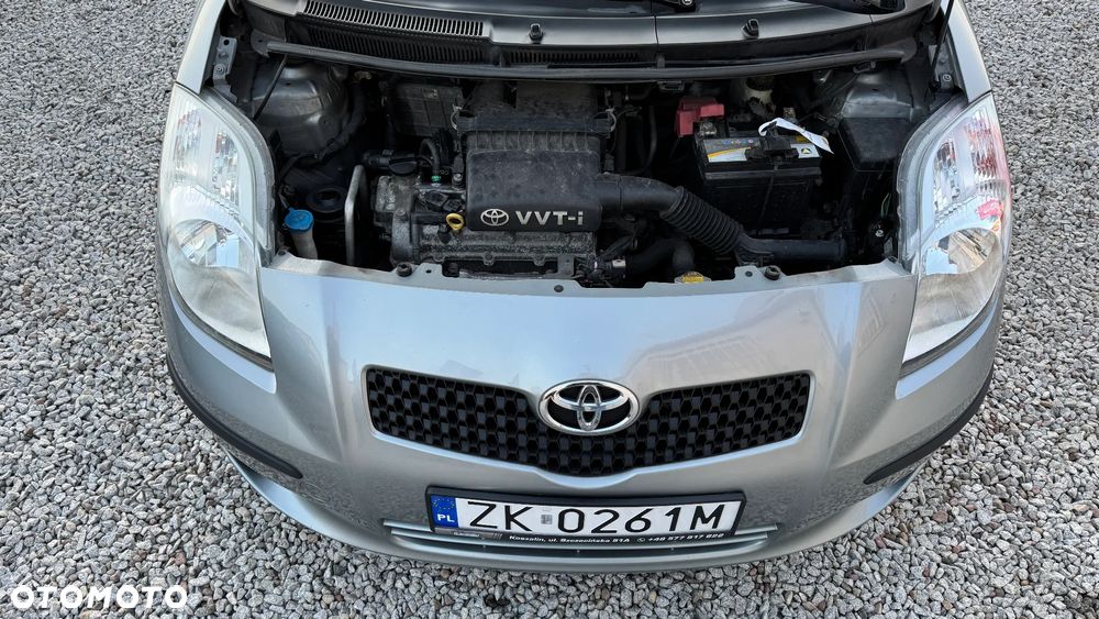 Toyota Yaris 1.3 Sol - 22