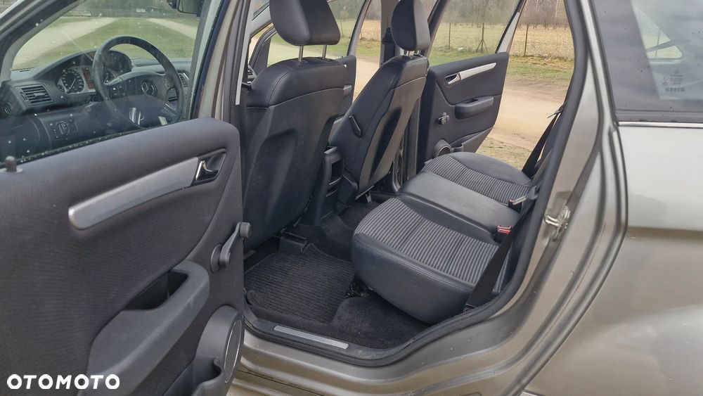 Mercedes-Benz Klasa B - 8