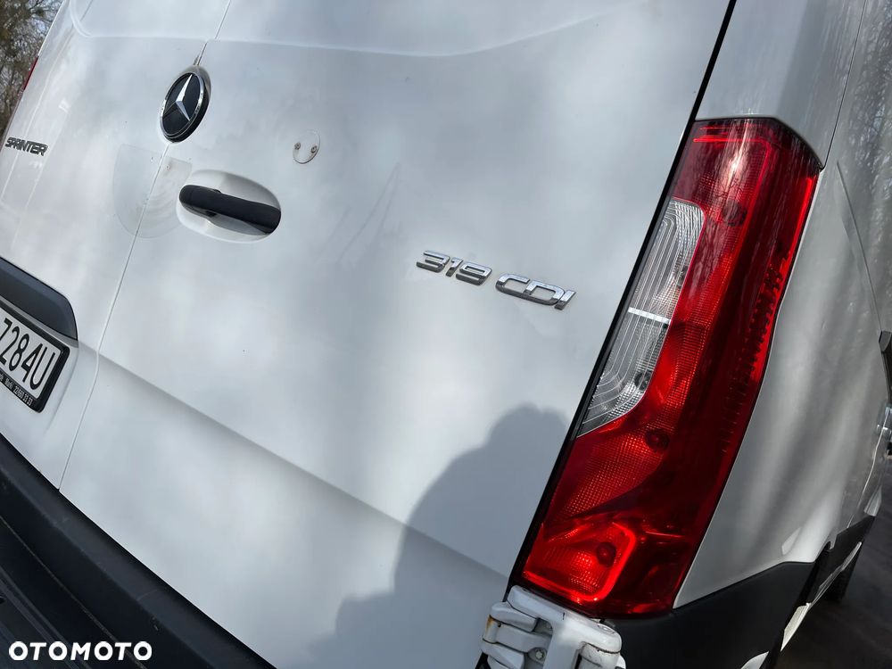 Mercedes-Benz Sprinter W907 319 CDI 2019 ROK 3.0 V6 190 KM MANUAL 6 BIEGÓW MAX MAXI DŁUGI L4H2 - 32