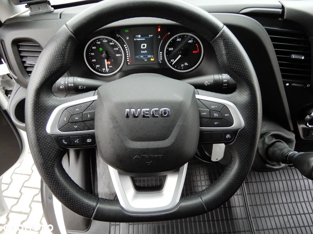 Iveco DAILY 50C18 Chłodnia -20*C+30*C WINDA ZAŁADOWCZA 1000 Kg Udźwigu DHOLLANDIA Boczne Drzwi Agregat Zasilany Na Postoju V230  Funkcja Grzania WZMACNIANY Rozstaw Osi 4100 mm Stan Auta Jak Nowy POLECAM - 39