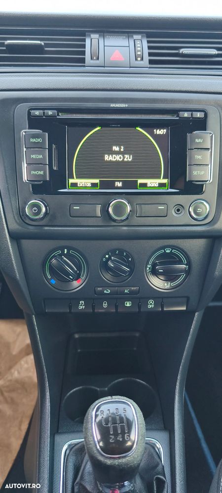 Skoda RAPID 1.2 TSI Ambition Green tec - 12