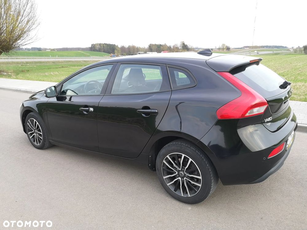 Volvo V40 D2 Momentum - 19