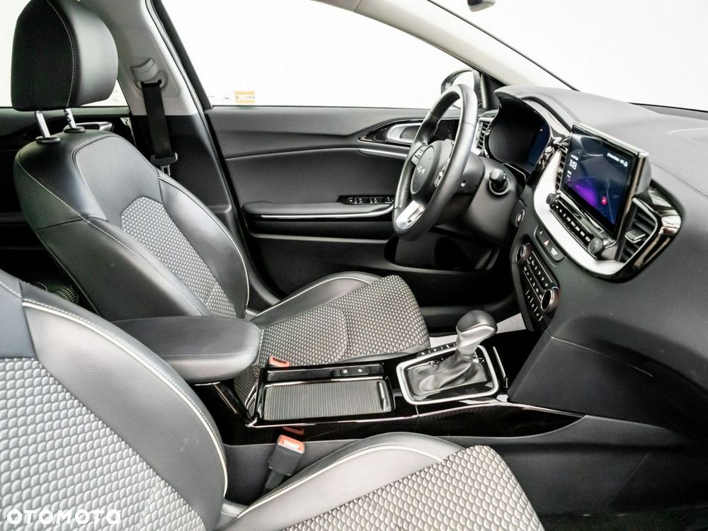 Kia XCeed 1.6 GDI PHEV Business Line DCT - 25
