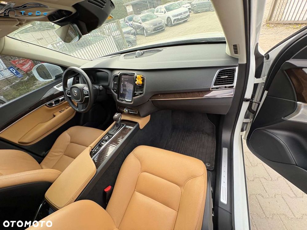 Volvo XC 90 T6 AWD R-Design 7os - 28