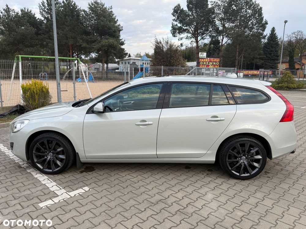Volvo V60 D3 Momentum - 3