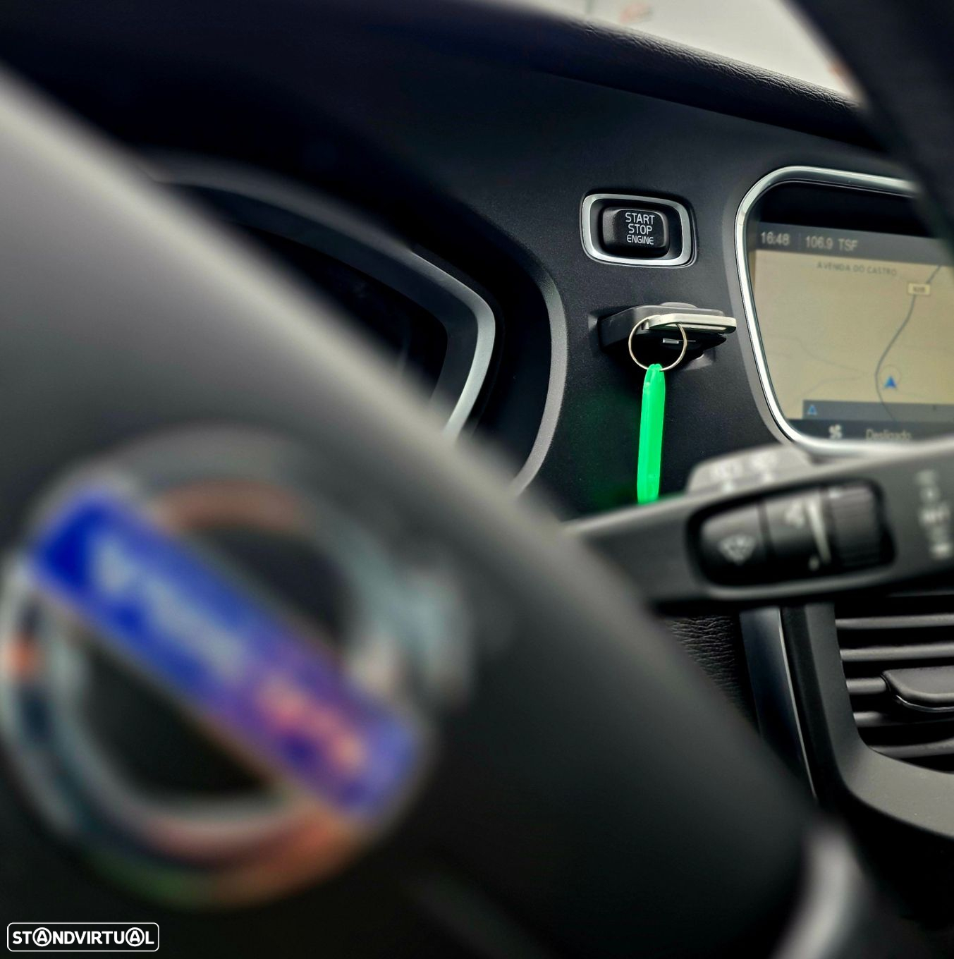 Volvo V40 1.6 D2 Momentum - 14