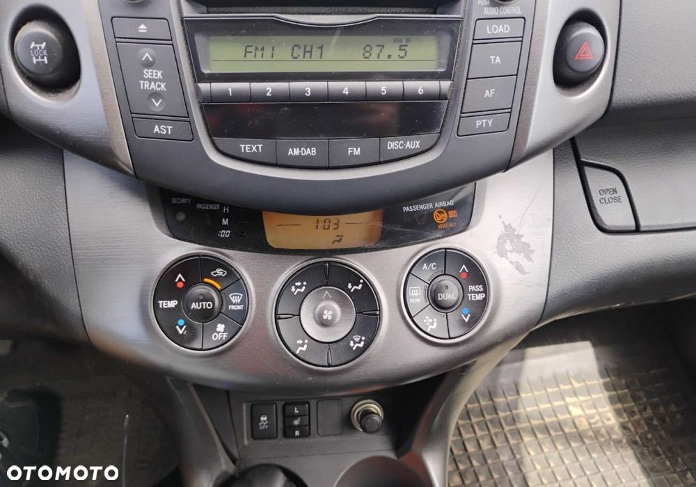 Toyota RAV4 - 17